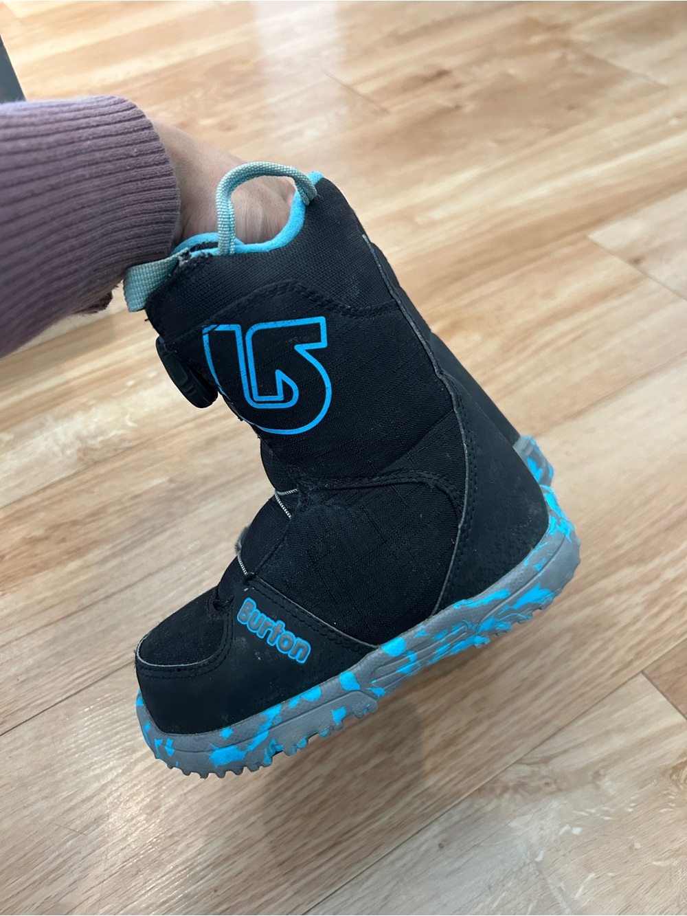Burton Kids' Black and Blue Snowboard Boot 11C
